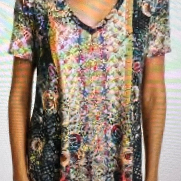 Johnny Was Forever Favorite V-neck Swing Short Sleeve Tee-Shirt - Picture 6 of 6